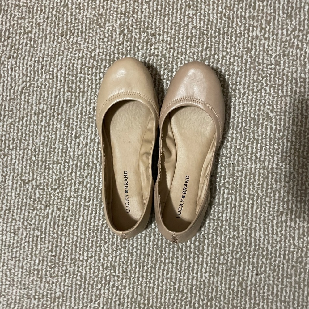 NWOT Lucky Brand Flats